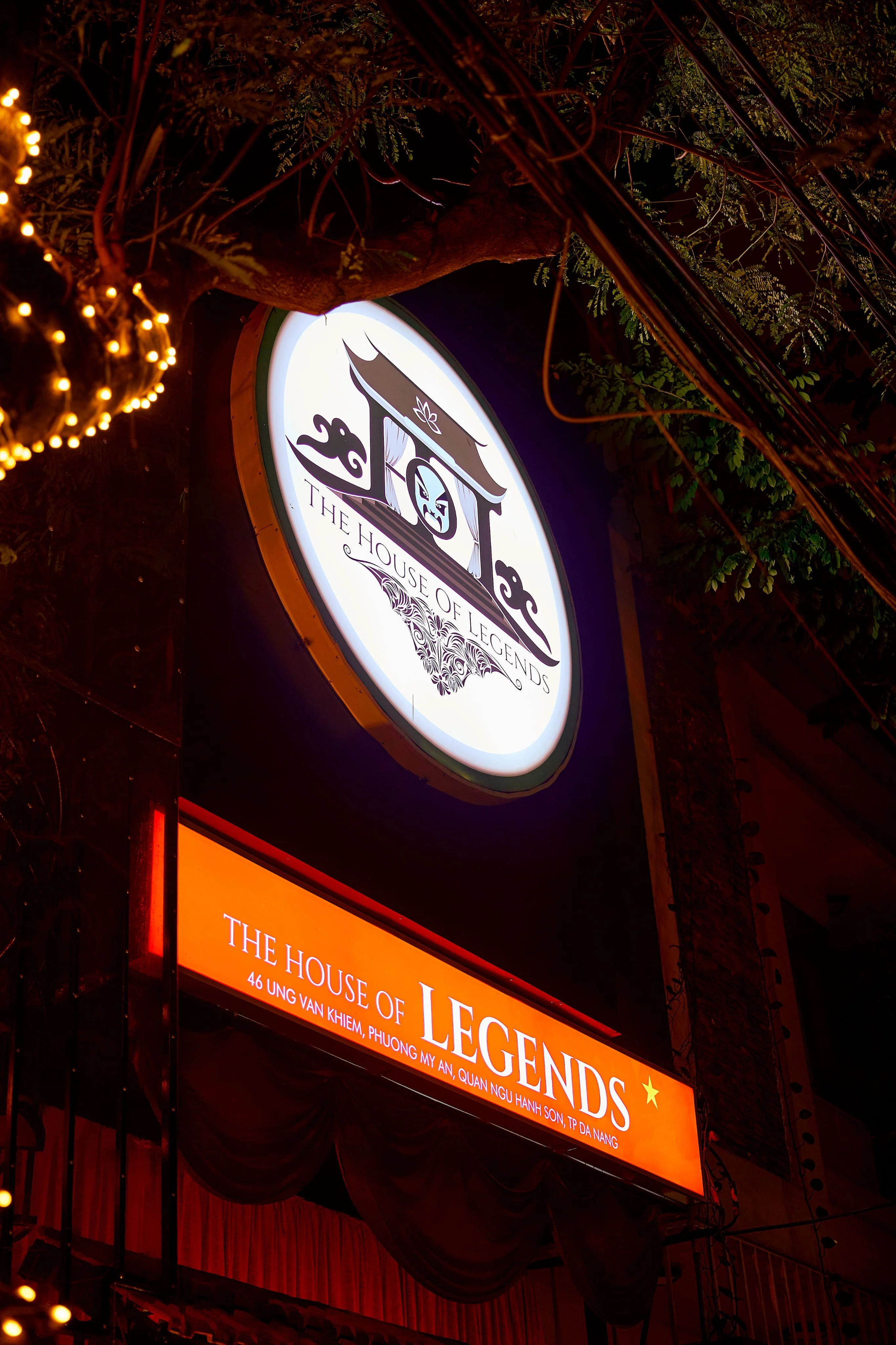 Performance at House of Legends